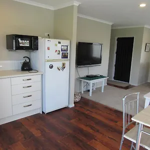 The Practice Fairway Apartment