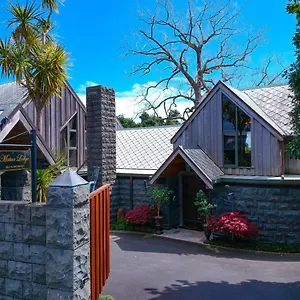 Matua Bed & Breakfast